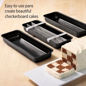 Checkerboard loaf pan